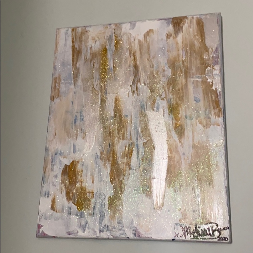 White and Gold dazzle